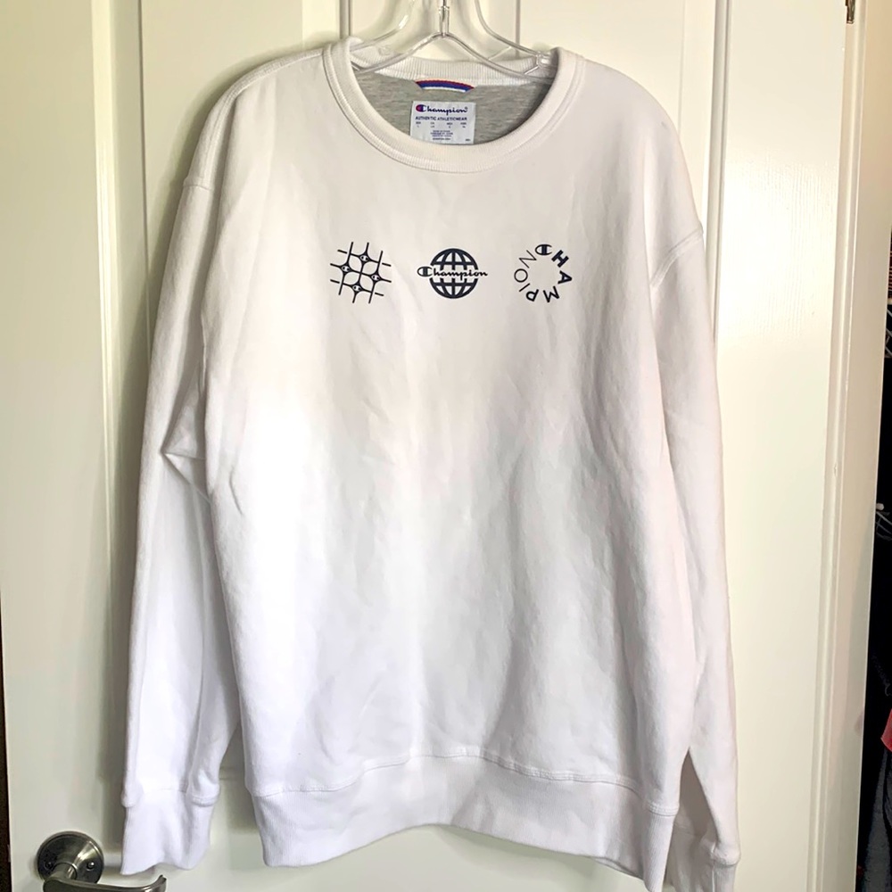 mens CHAMPION white crewneck sweatshirt size large